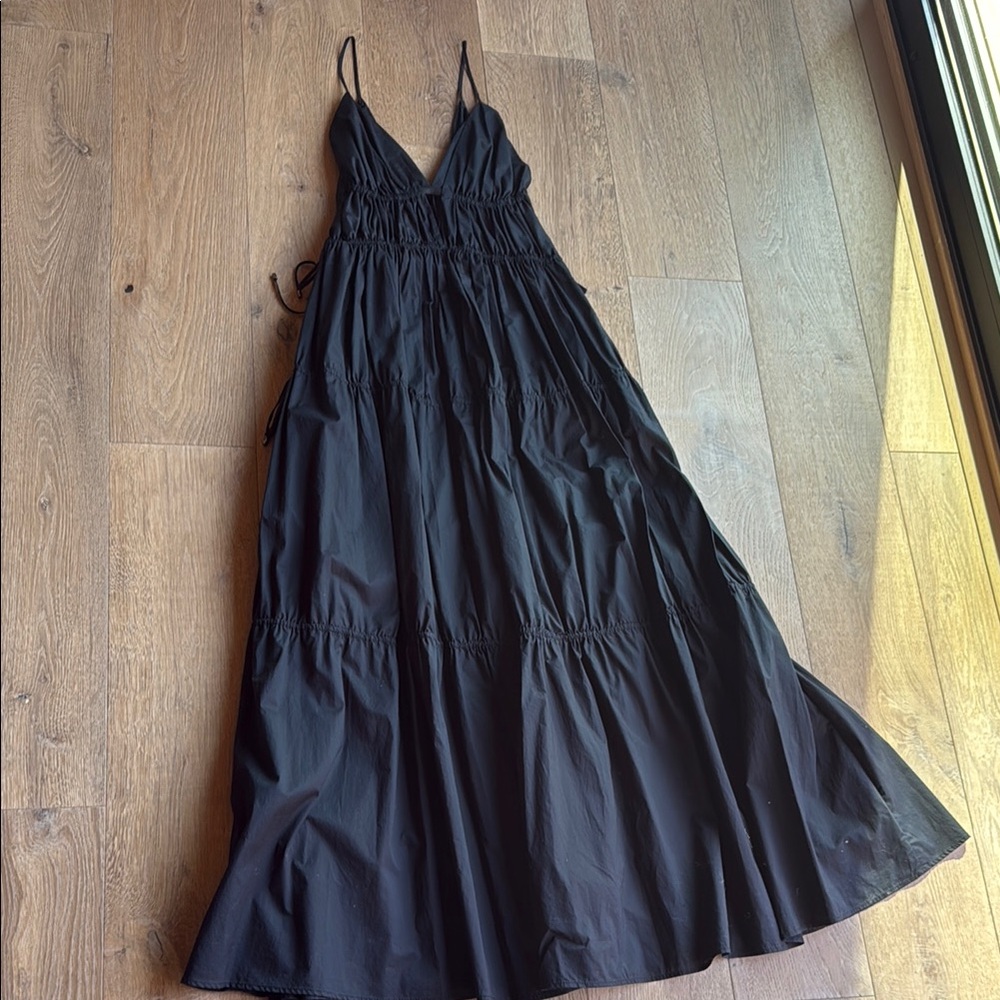 Elegant Black Maxi Dress